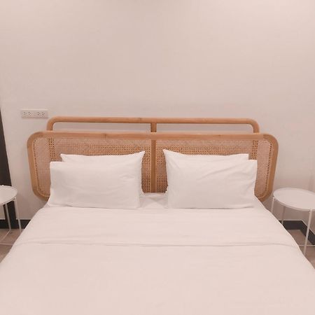 ランサカ The Creek Haus Bed & Breakfast エクステリア 写真