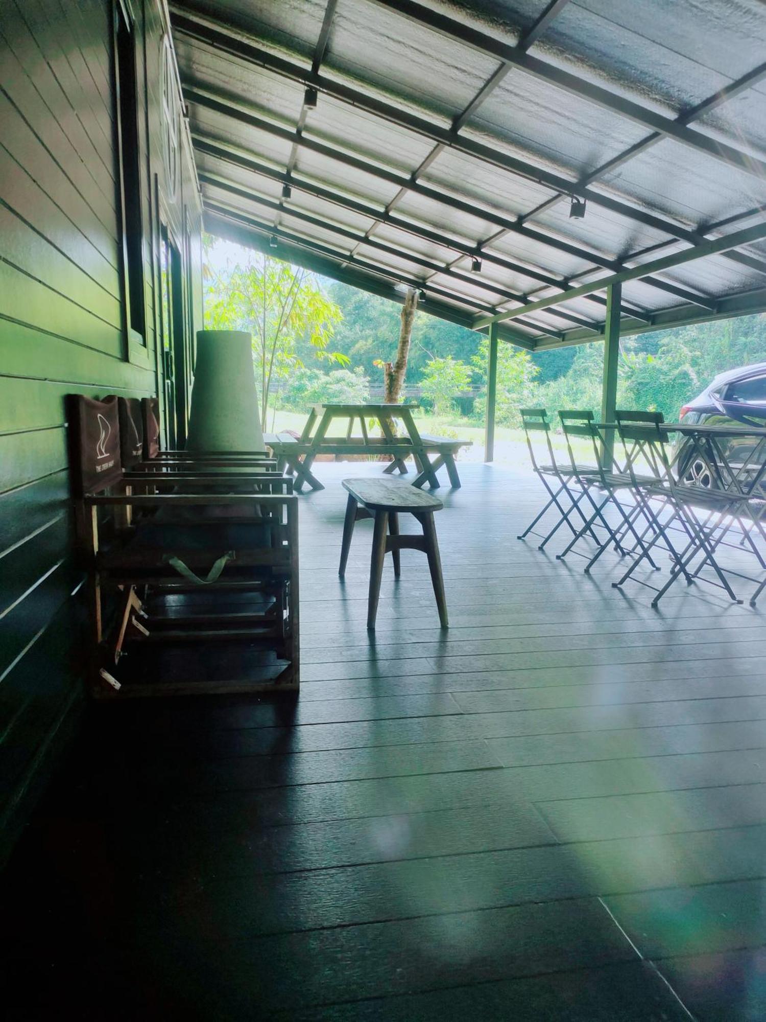 ランサカ The Creek Haus Bed & Breakfast エクステリア 写真